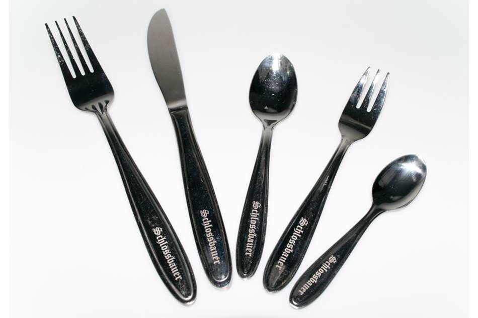 Besteck mit individueller Logo-Gravur