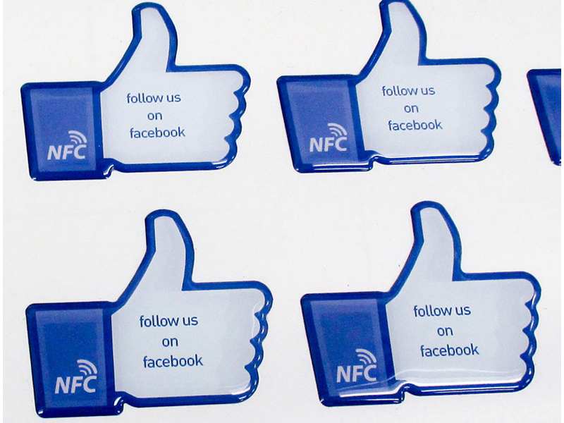 Facebook Like-Aufkleber mit NFC-Funktion