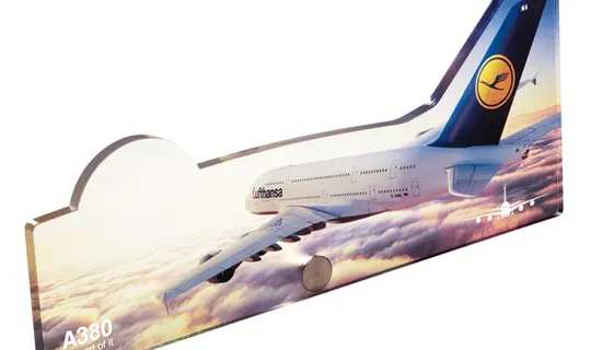 Digitaldruck auf Acryl-Aufsteller im Sonderformat - Lufthansa