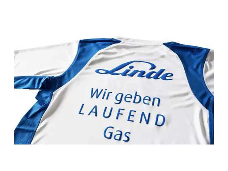 Team-Laufbekleidung mit Flockdruck