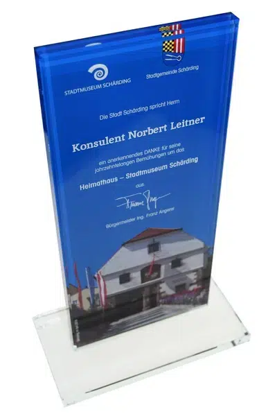 Awards and trophies Trophaeen_Glas-Champion-bedruckt_Stadt-Schaerding