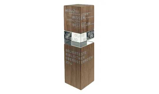 Trophaeen_Holz-Glas-Trophaee_bedruckt-graviert_Med