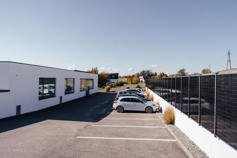 Blog: Energieautark in die Zukunft mit Photovoltaik-Zaun bei ebets