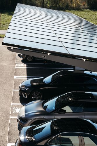 Blog_Langristiger-Wert-schlaegt-Niedrigpreis - Ansicht von oben - ebets-Pv-carport